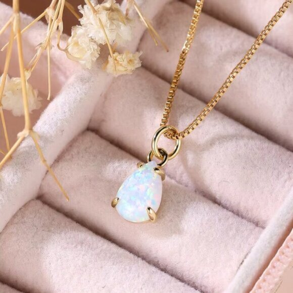 NEW 18k Yellow Gold White Fire Opal Necklace Tear Drop Opal Pendant Necklace - Picture 3 of 5